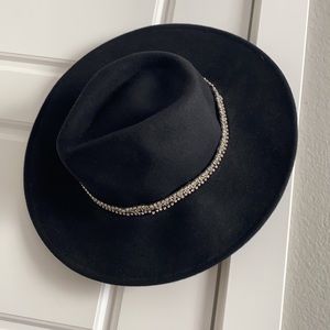 Zara black hat